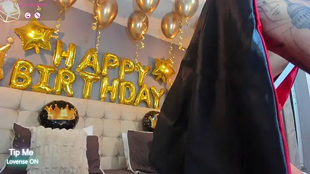 Damian23   online show from 10/08/25, 10:39