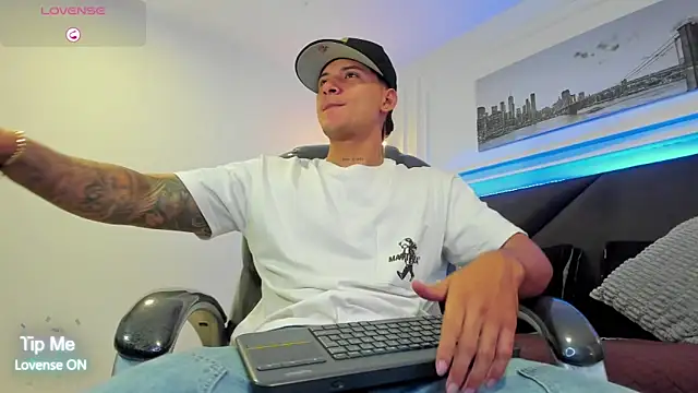 Damian23   online show from 02/14/26, 11:32