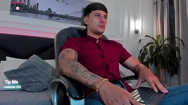 Damian23   online show from 03/19/26, 10:37