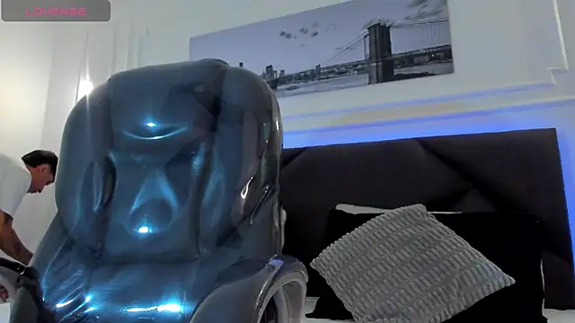 Damian23   online show from 03/13/26, 12:54