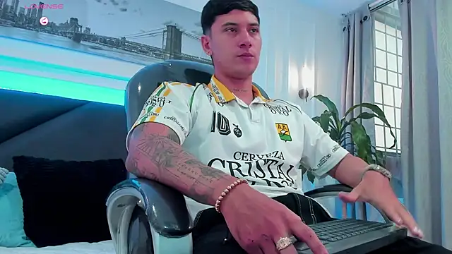 Damian23   online show from 01/09/26, 12:34