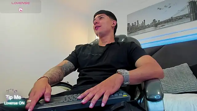 Damian23   online show from 02/15/26, 10:58