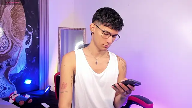 Alexx tc online show from 03/27/26, 01:58