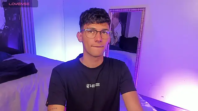 Alexx tc online show from 03/24/26, 01:49