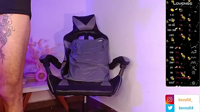 Snapshot of Alexx_tc chatting on 10/30/25, 06:55 Alexx tc online show from 10/30/25, 06:55