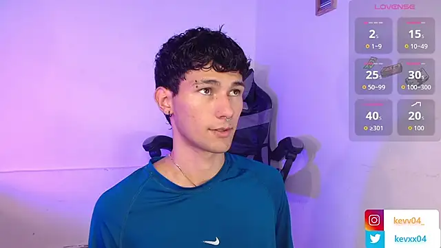 Snapshot of Alexx_tc chatting on 11/25/25, 03:18 Alexx tc online show from 11/25/25, 03:18