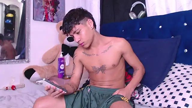 Sexys Boys Hot1 online show from 10/01/25, 05:12