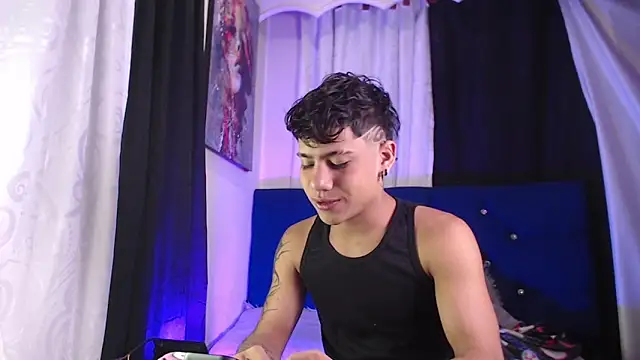 Sexys Boys Hot1 online show from 02/18/26, 01:36