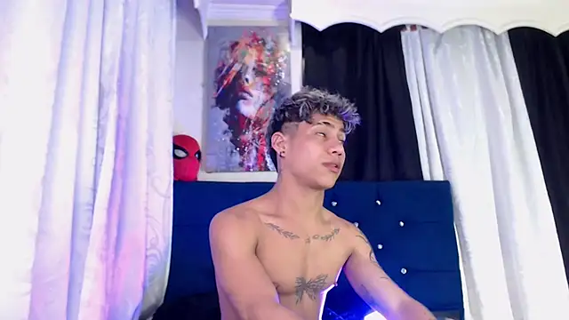 Snapshot of Sexys_Boys_Hot1 chatting on 05/19/26, 01:10 Sexys Boys Hot1 online show from 05/19/26, 01:10