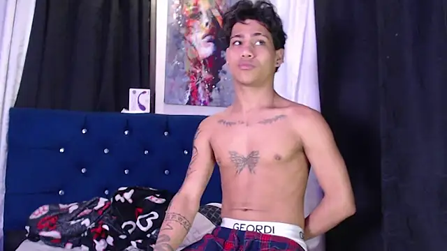 Sexys Boys Hot1 online show from 12/23/25, 10:47