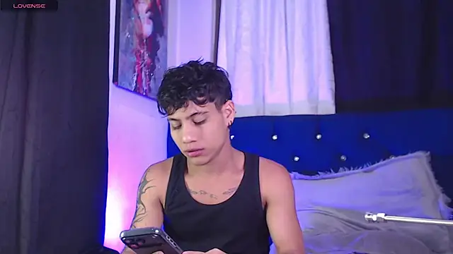 Sexys Boys Hot1 online show from 03/08/26, 01:11