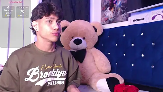 Sexys Boys Hot1 online show from 11/09/25, 02:48