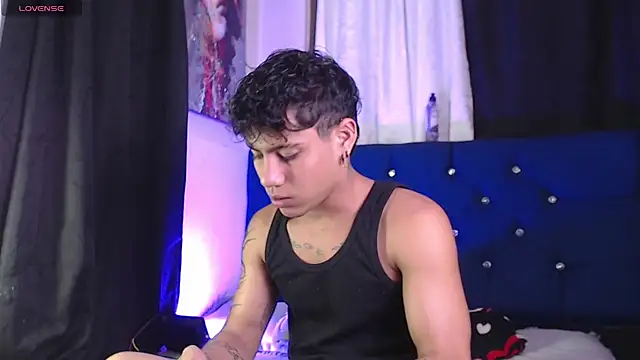 Sexys Boys Hot1 online show from 03/10/26, 01:20