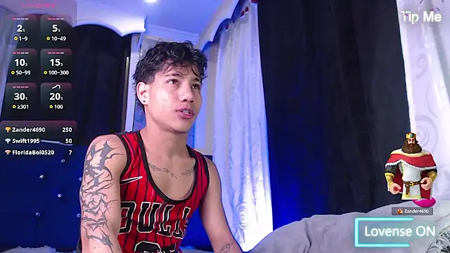 Sexys Boys Hot1 online show from 01/12/26, 12:50