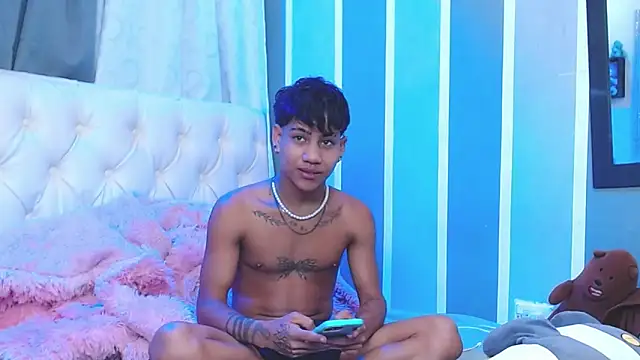 Sexys Boys Hot1 online show from 01/15/25, 11:19