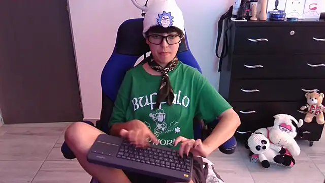 Snapshot of thomascooper7 chatting on 01/08/26, 06:58 thomascooper7 online show from 01/08/26, 06:58