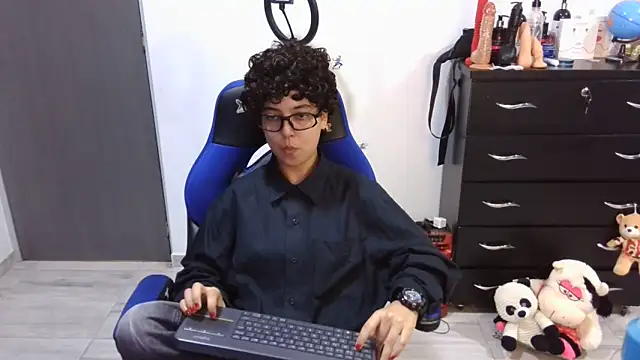 Snapshot of thomascooper7 chatting on 05/31/26, 07:36 thomascooper7 online show from 05/31/26, 07:36
