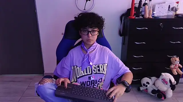 Snapshot of thomascooper7 chatting on 02/27/26, 06:52 thomascooper7 online show from 02/27/26, 06:52