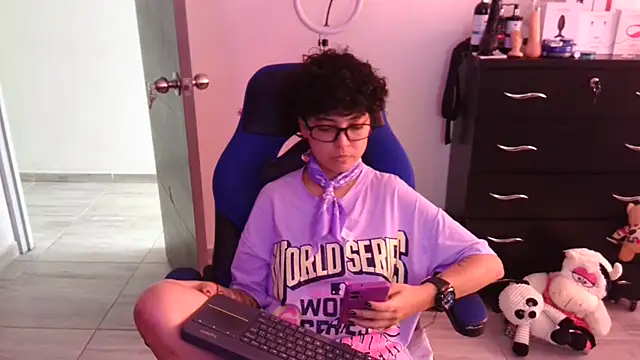 Snapshot of thomascooper7 chatting on 02/11/26, 07:47 thomascooper7 online show from 02/11/26, 07:47