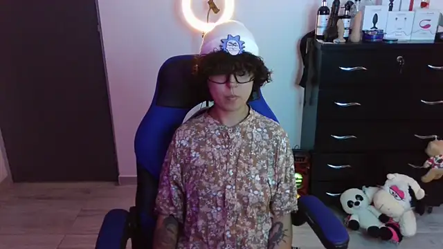 thomascooper7 online show from 11/08/25, 06:22