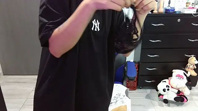 Snapshot of thomascooper7 chatting on 01/08/26, 01:55 thomascooper7 online show from 01/08/26, 01:55