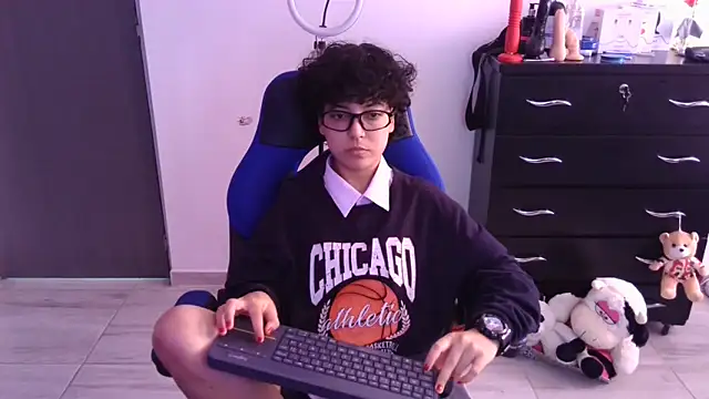 thomascooper7 online show from 03/04/26, 04:26