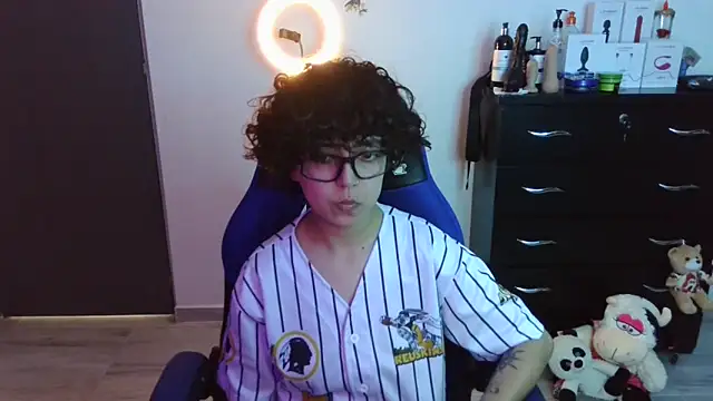 thomascooper7 online show from 10/12/25, 06:20