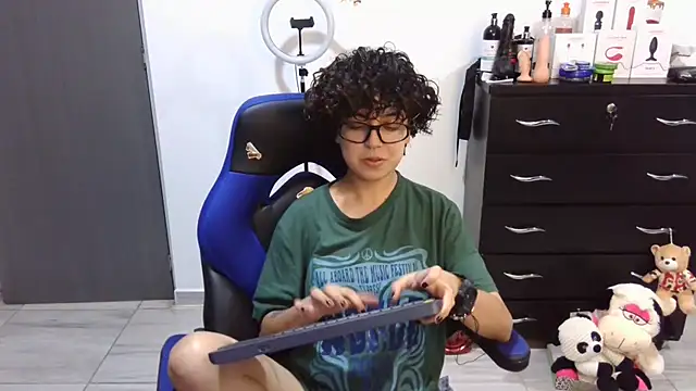 thomascooper7 online show from 09/08/25, 07:13