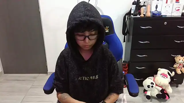 Snapshot of thomascooper7 chatting on 01/13/26, 08:13 thomascooper7 online show from 01/13/26, 08:13