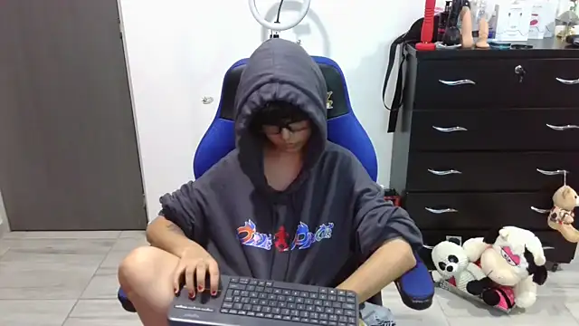 thomascooper7 online show from 03/11/26, 01:10