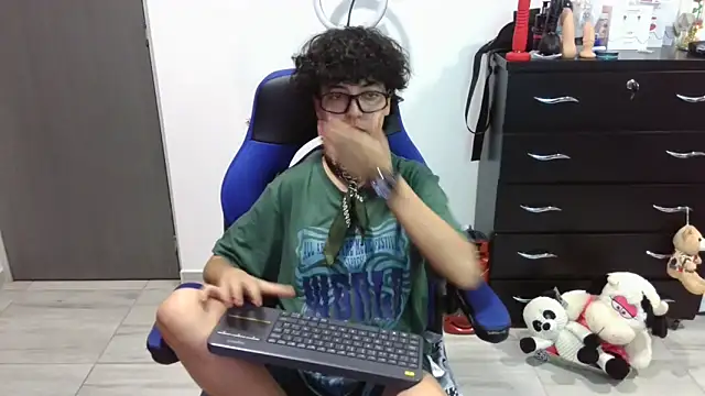 thomascooper7 online show from 03/10/26, 12:47