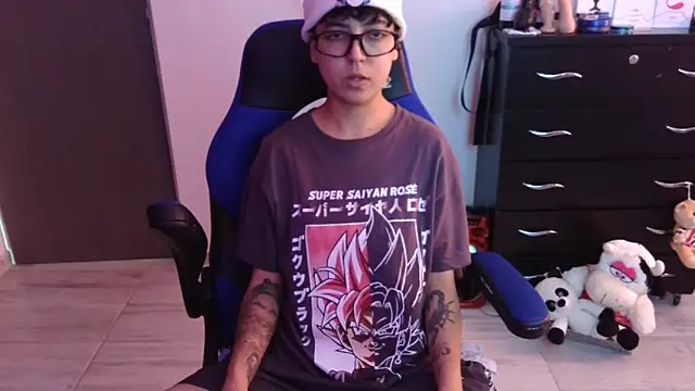 thomascooper7 online show from 11/26/25, 06:41