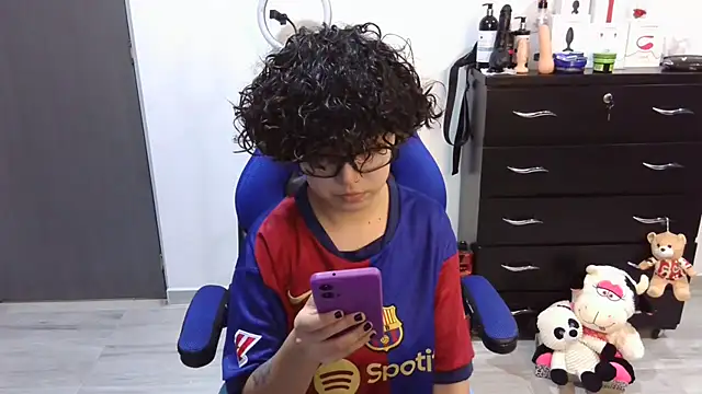 thomascooper7 online show from 09/21/25, 07:19