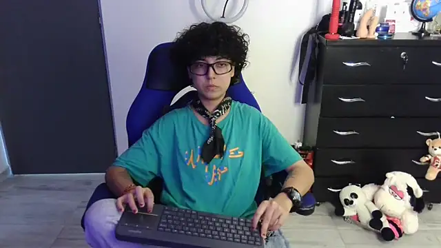 thomascooper7 online show from 04/07/26, 06:43