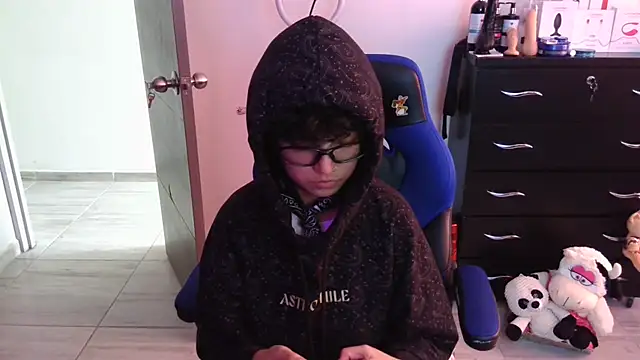 Snapshot of thomascooper7 chatting on 02/10/26, 07:46 thomascooper7 online show from 02/10/26, 07:46