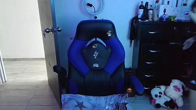 thomascooper7 online show from 10/03/25, 07:04