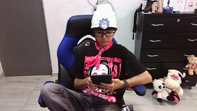 Snapshot of thomascooper7 chatting on 01/10/26, 07:20 thomascooper7 online show from 01/10/26, 07:20