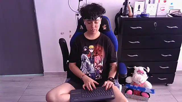 thomascooper7 online show from 03/22/25, 02:03