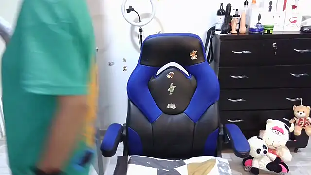 thomascooper7 online show from 09/19/25, 07:07