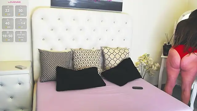 Ysabell01 online show from 10/17/25, 04:27