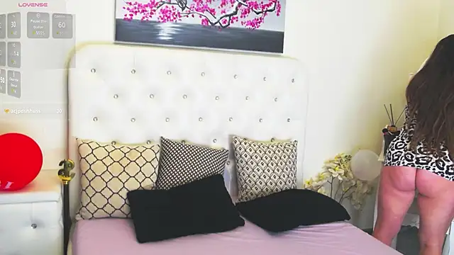 Ysabell01 online show from 11/02/25, 05:23