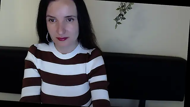 LaimaV  online show from 05/04/26, 10:45