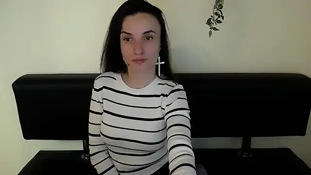 LaimaV  online show from 03/29/26, 09:05