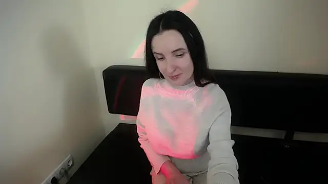 LaimaV  online show from 12/05/25, 01:43