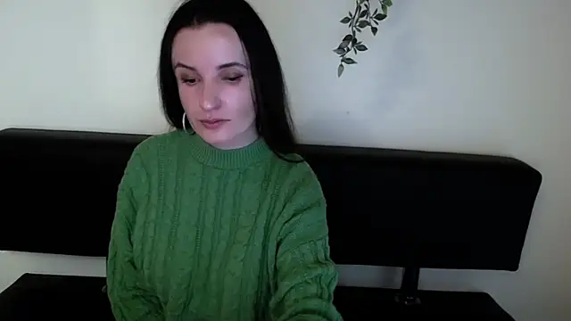 LaimaV  online show from 04/13/26, 09:19