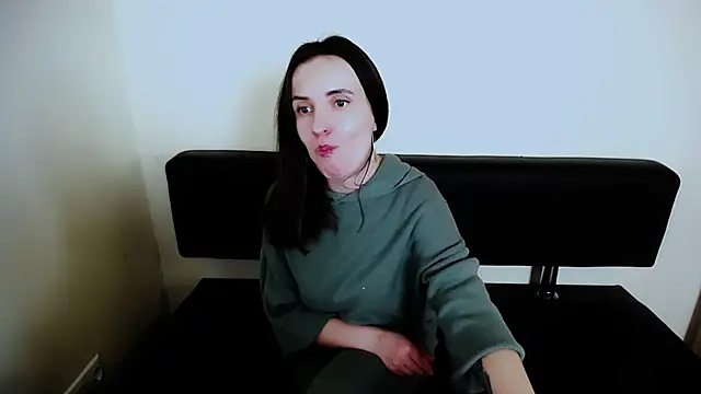 LaimaV  online show from 10/22/25, 01:54