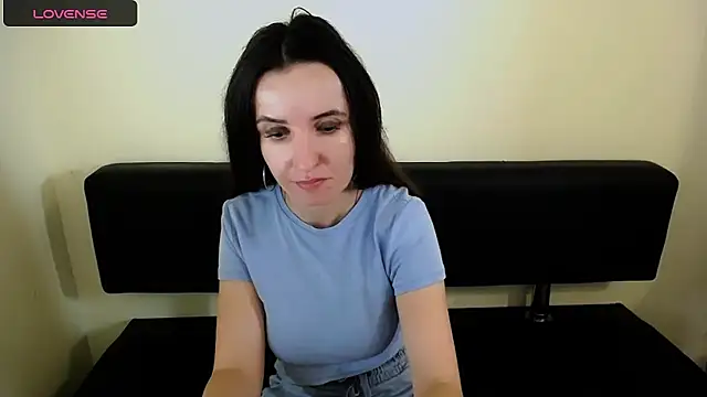Snapshot of LaimaV_ chatting on 09/23/25, 09:27 LaimaV online show from 09/23/25, 09:27