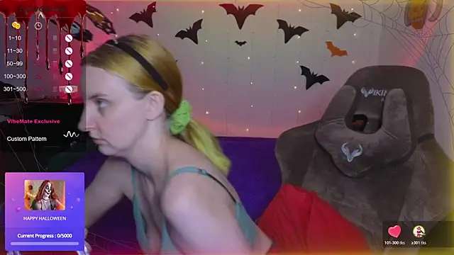 Fluffy muffin  online show from 10/31/25, 12:13