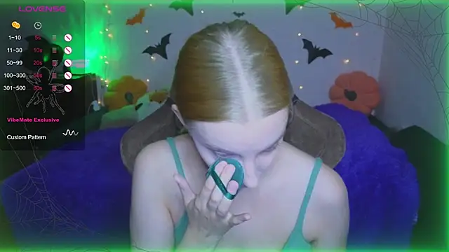 Fluffy muffin  online show from 10/24/25, 03:33