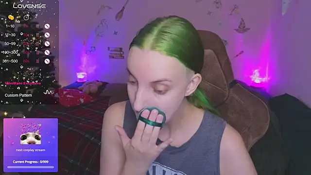 Fluffy muffin  online show from 11/20/25, 07:20